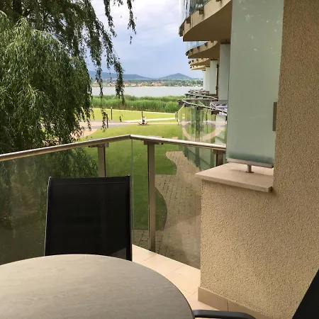 Aqua Superior Apartment